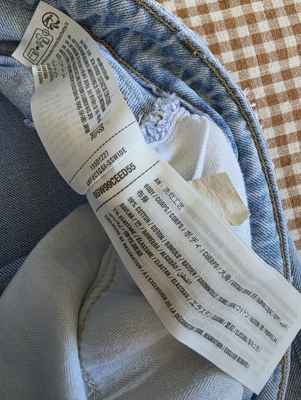 Abercrombie Light Wash 90s Relaxed High Rise Jeans 28/6 - Picture 7 of 7